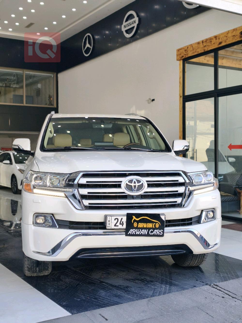 تويوتا لاندكروزر